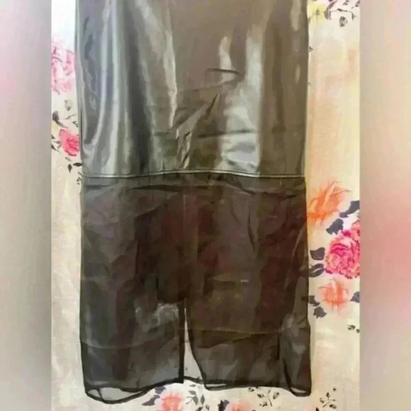 NWOT Forever 21 Sheer Faux Leather Midi Skirt Jr. Size Medium - Picture 6 of 14